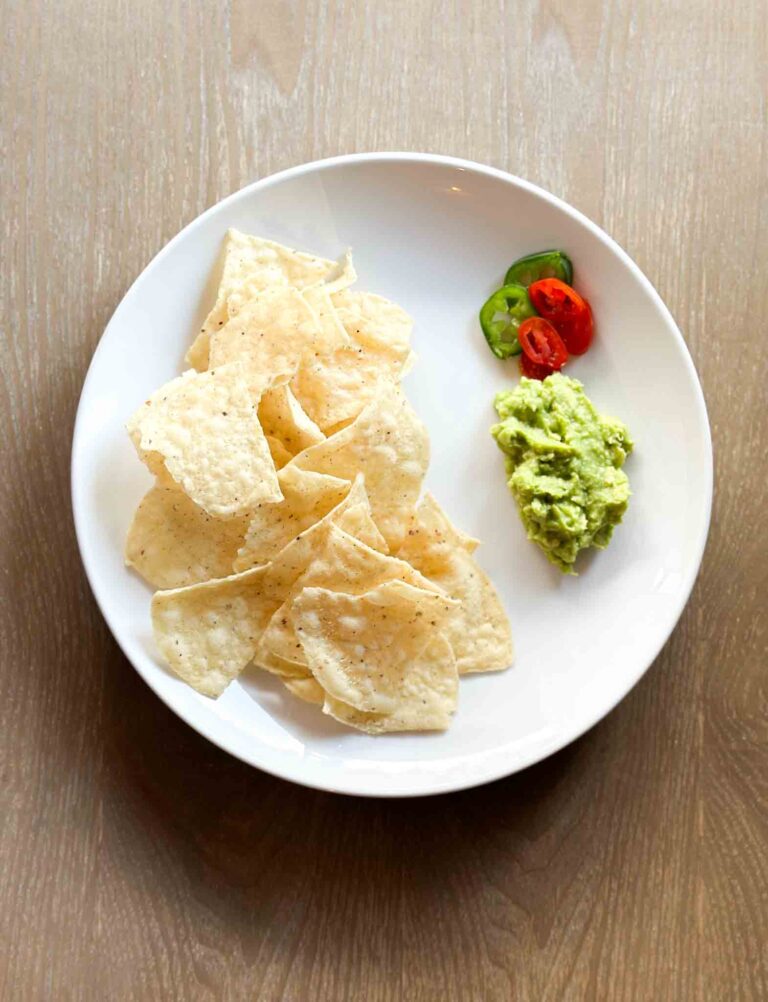 Easy 3 Ingredient Guacamole